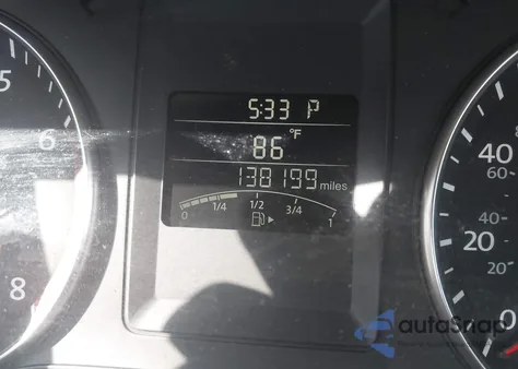 2014 Volkswagen Jetta 1.8T Se z USA, uszkodzony, nr VIN 3VWD17AJ3EM222192